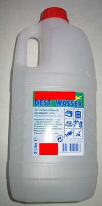 Destilliertes Wasser